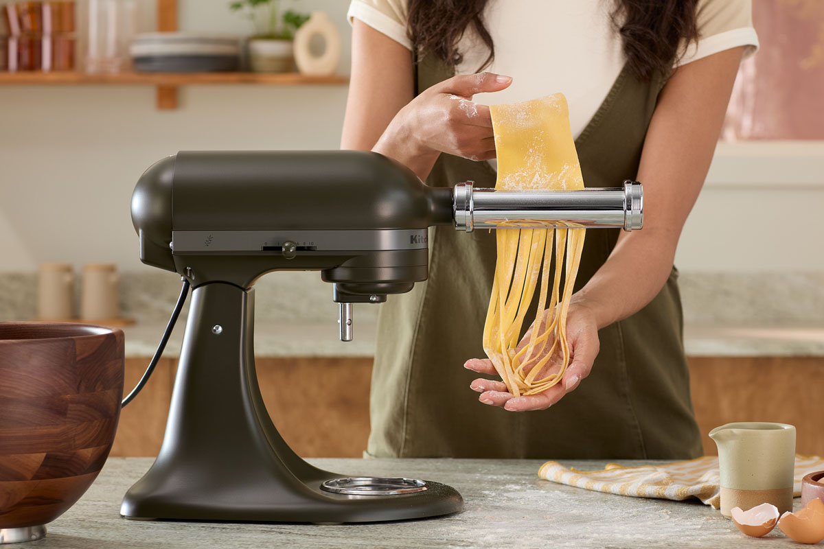 Odkrywaj nowe zastosowania — KitchenAid Artisan Evergreen